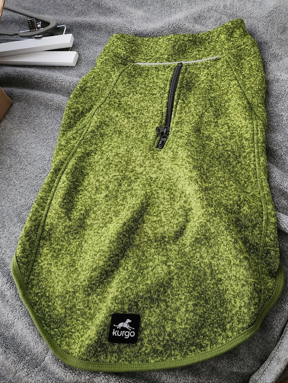 Kurgo Green Outdoor Dog Jacket Vest Large • Zip Pocket • Adjustable Fit Outdoor